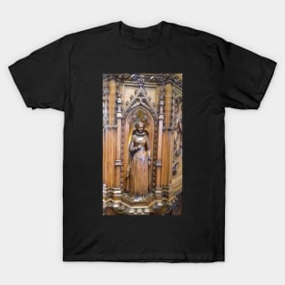 Mary Queen of Scots Carving, St Michael's Church, Linlithgow T-Shirt